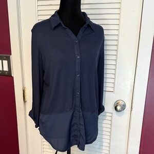 Ann Taylor Medium Women's Navy Button-Up Shirt, mixed media, untucked
